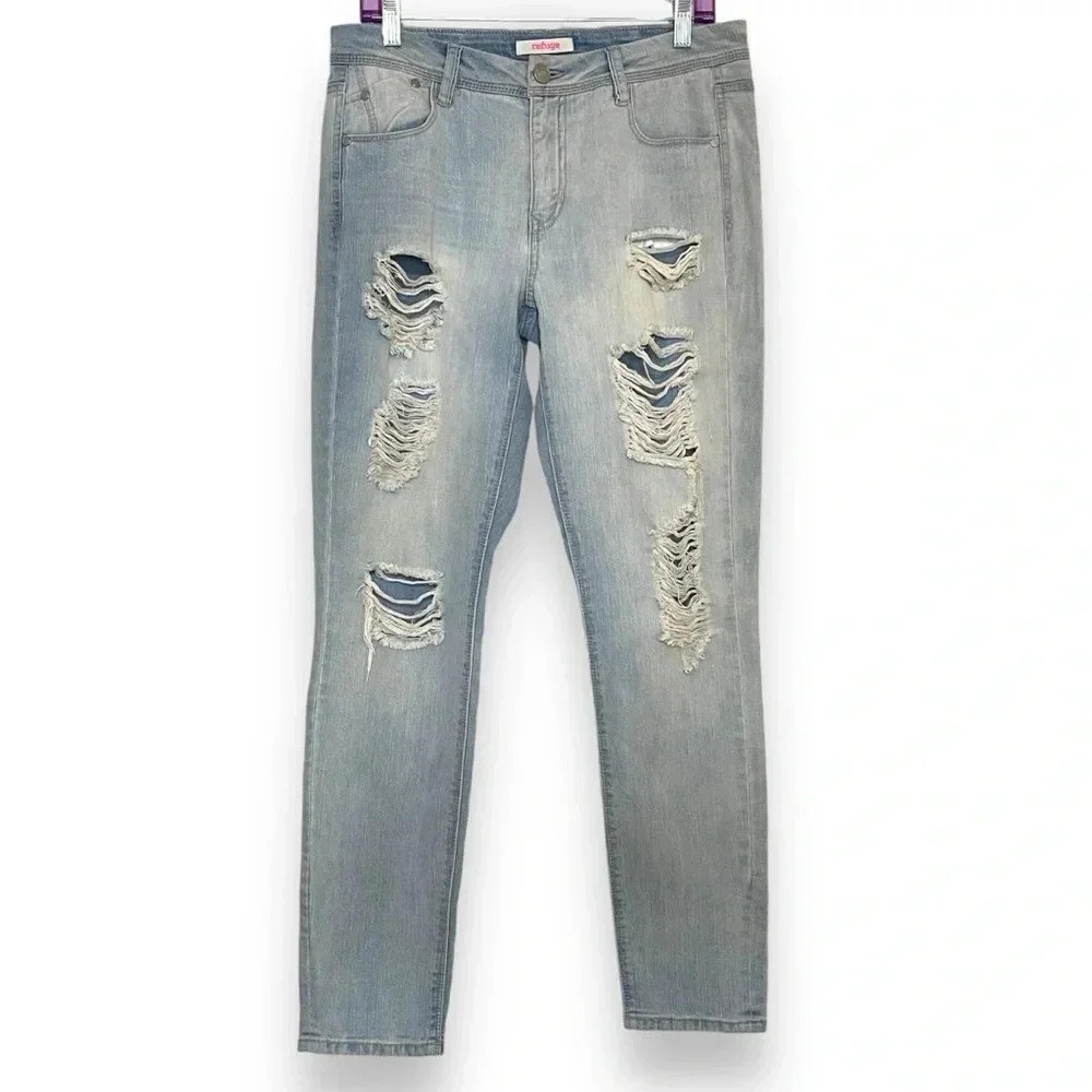 Refugee Distressed Jeans Women’s Size 8 Light Stone Washed Denim